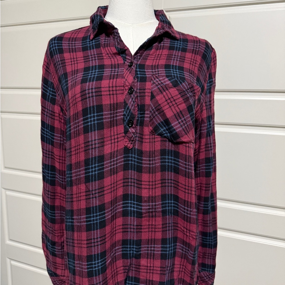 Plaid Button-Up Shirt in Red and Black